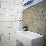 Courtyard Διαμέρισμα *